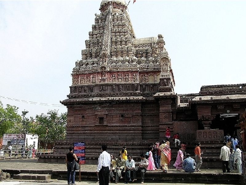 Maloji Raje Samadhi